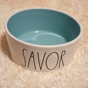 VGUC ~ RAE DUNN Savor White/Baby Blue Ceramic Medium Round Dog Food Water Bowl